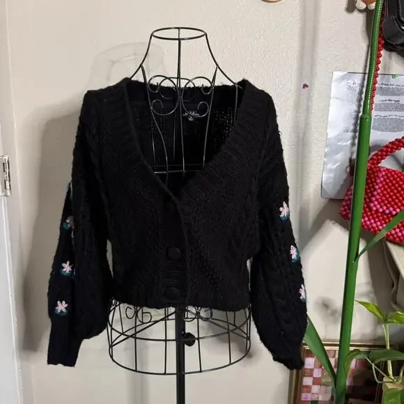 For Love & Lemons Savannah Floral Cropped Knit Cardigan M - Picture 2 of 10